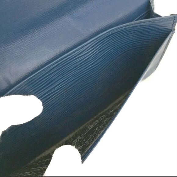 Authentic Louis Vuitton Epi Porte  Bifold Long Wallet /MI0994. - Picture 7 of 8